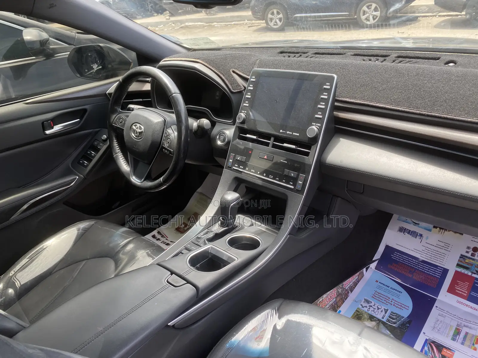 Toyota Avalon XLE 2020 Black