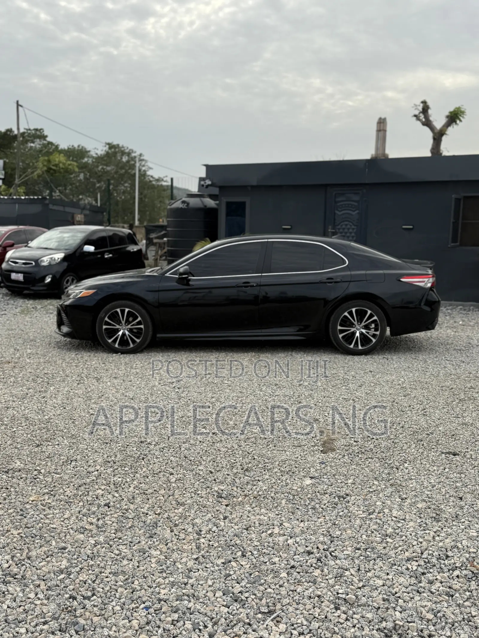 Toyota Camry SE (2.5L 4cyl 8A) 2019 Black