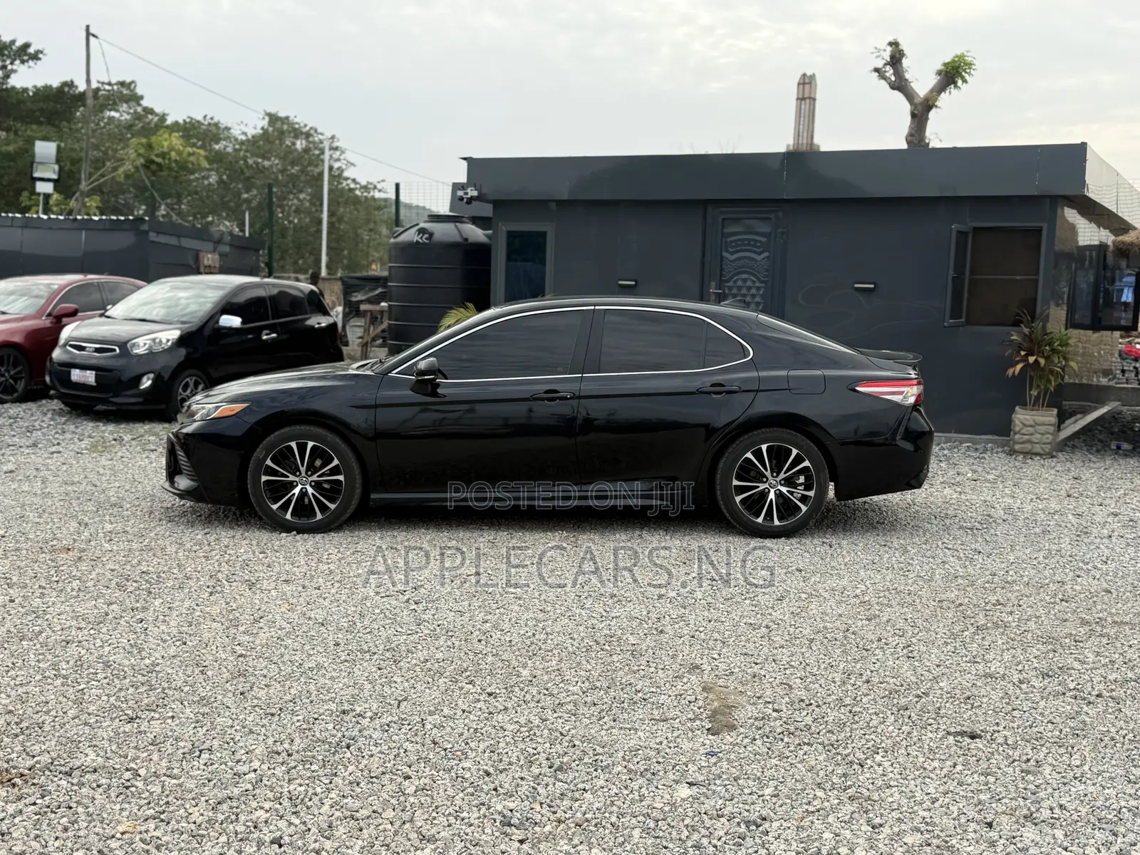 Toyota Camry SE (2.5L 4cyl 8A) 2019 Black