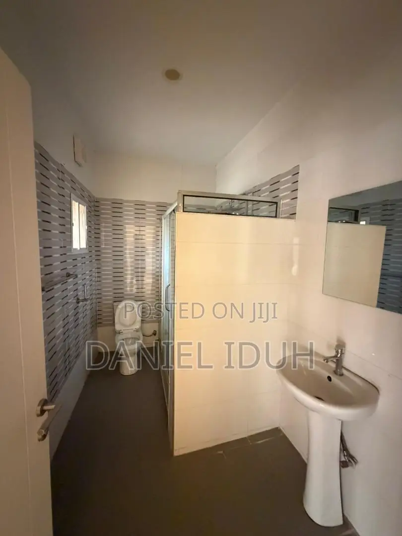 4bdrm Duplex in Guzape District for sale