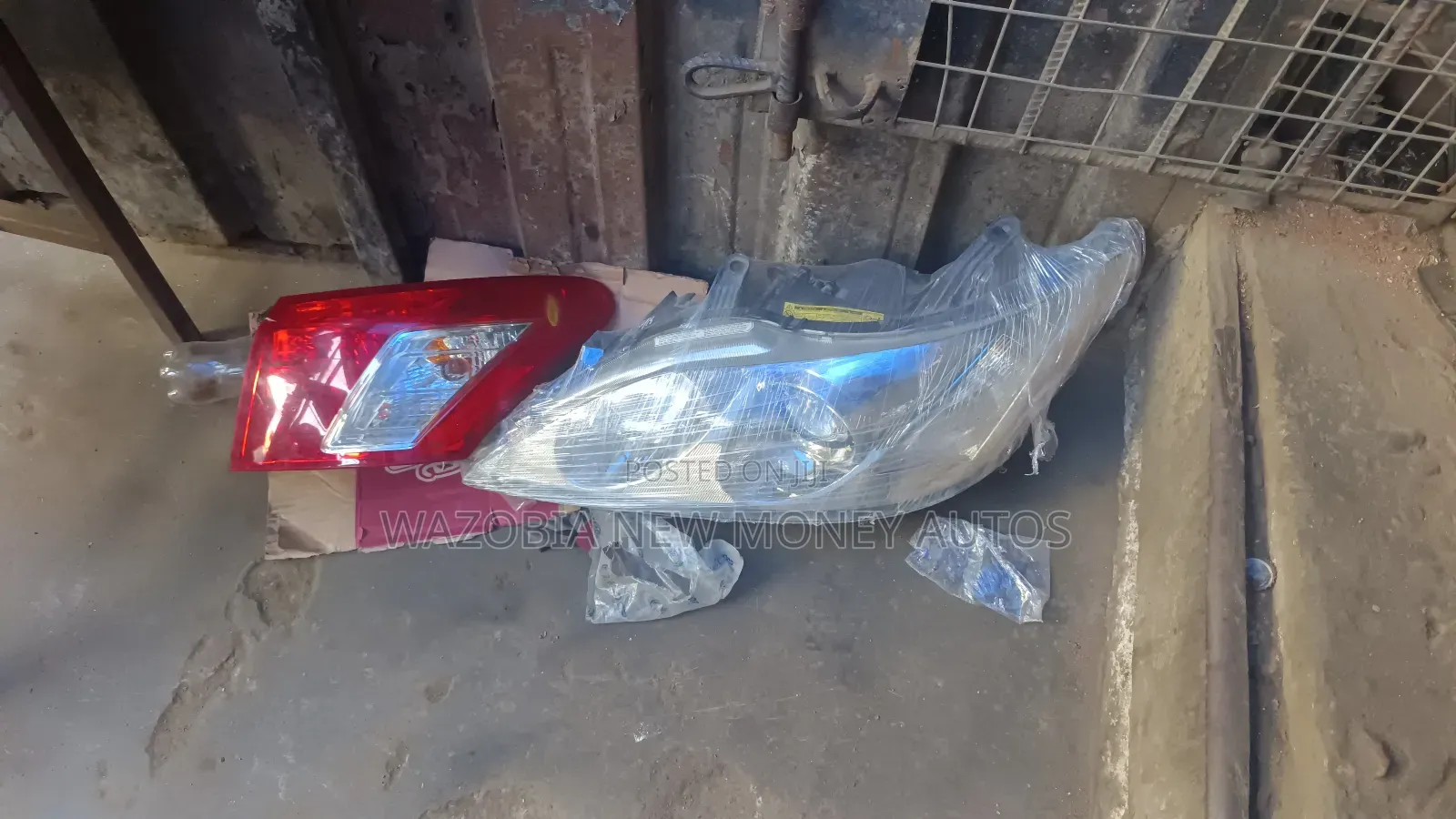 Headlamp and Backlight Lexus Es 350 2008 Tokubo Very Clear