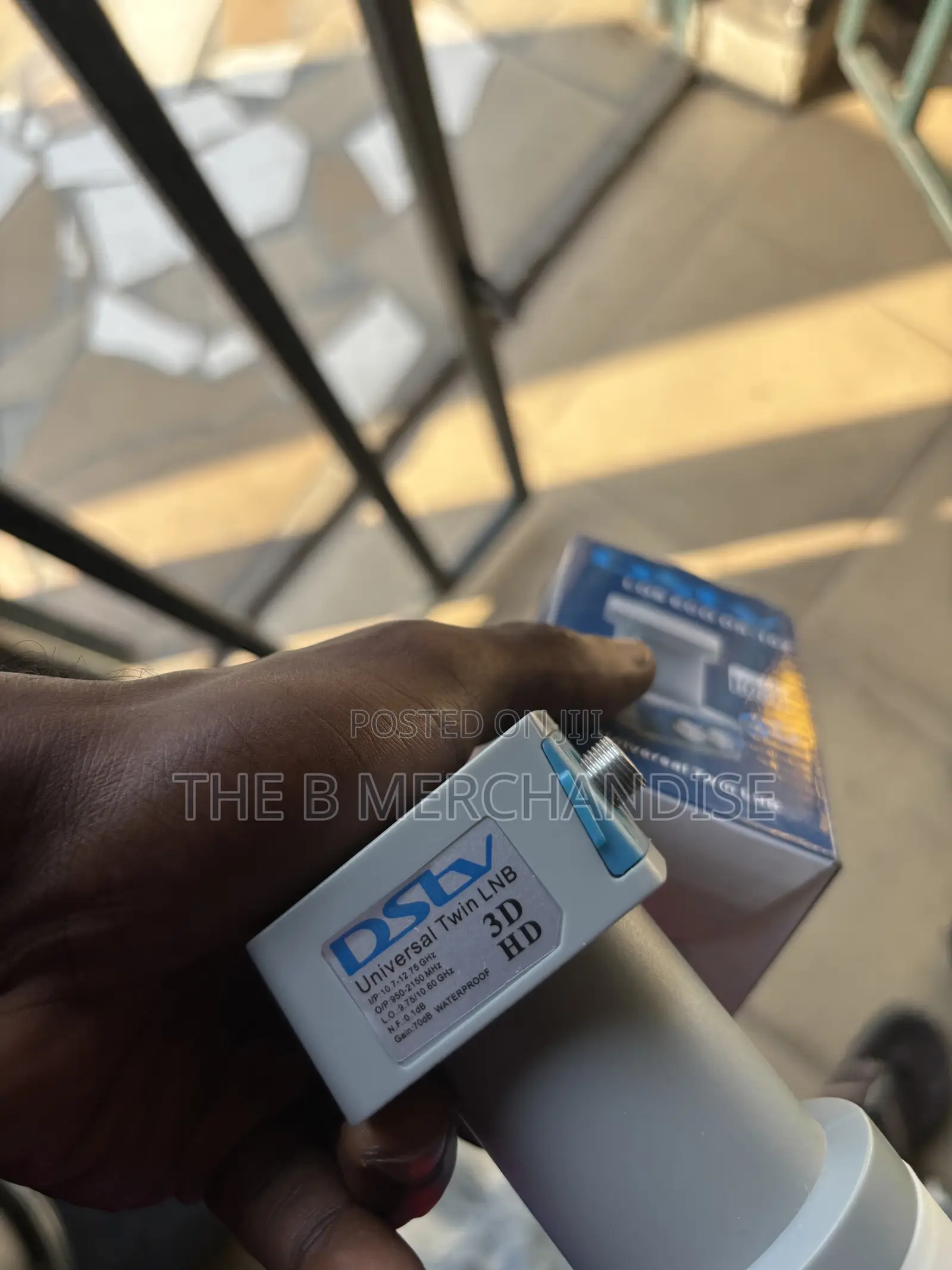 DSTV Universal Twin LNB