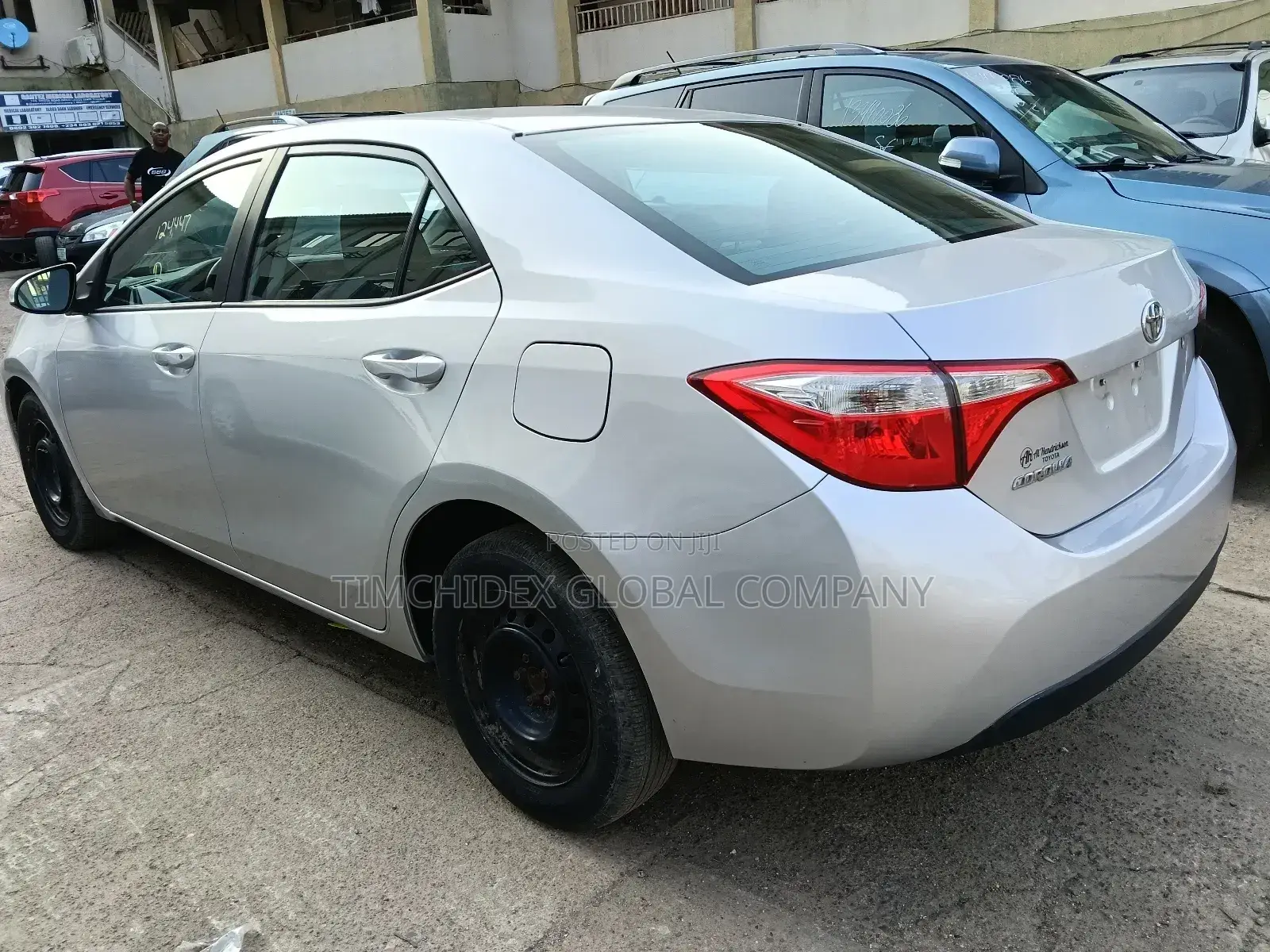 Toyota Corolla LE 4dr Sedan (1.8L 4cyl CVT) 2015 Silver