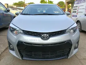 Toyota Corolla LE 4dr Sedan (1.8L 4cyl CVT) 2015 Silver