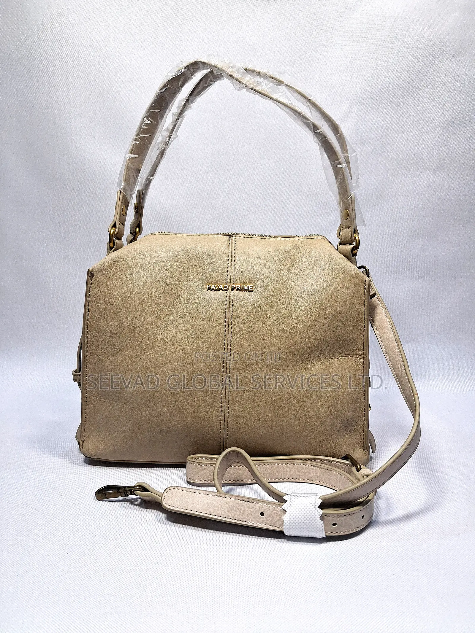 Ladies Vintage Hand and Shoulder Fashion Bag.