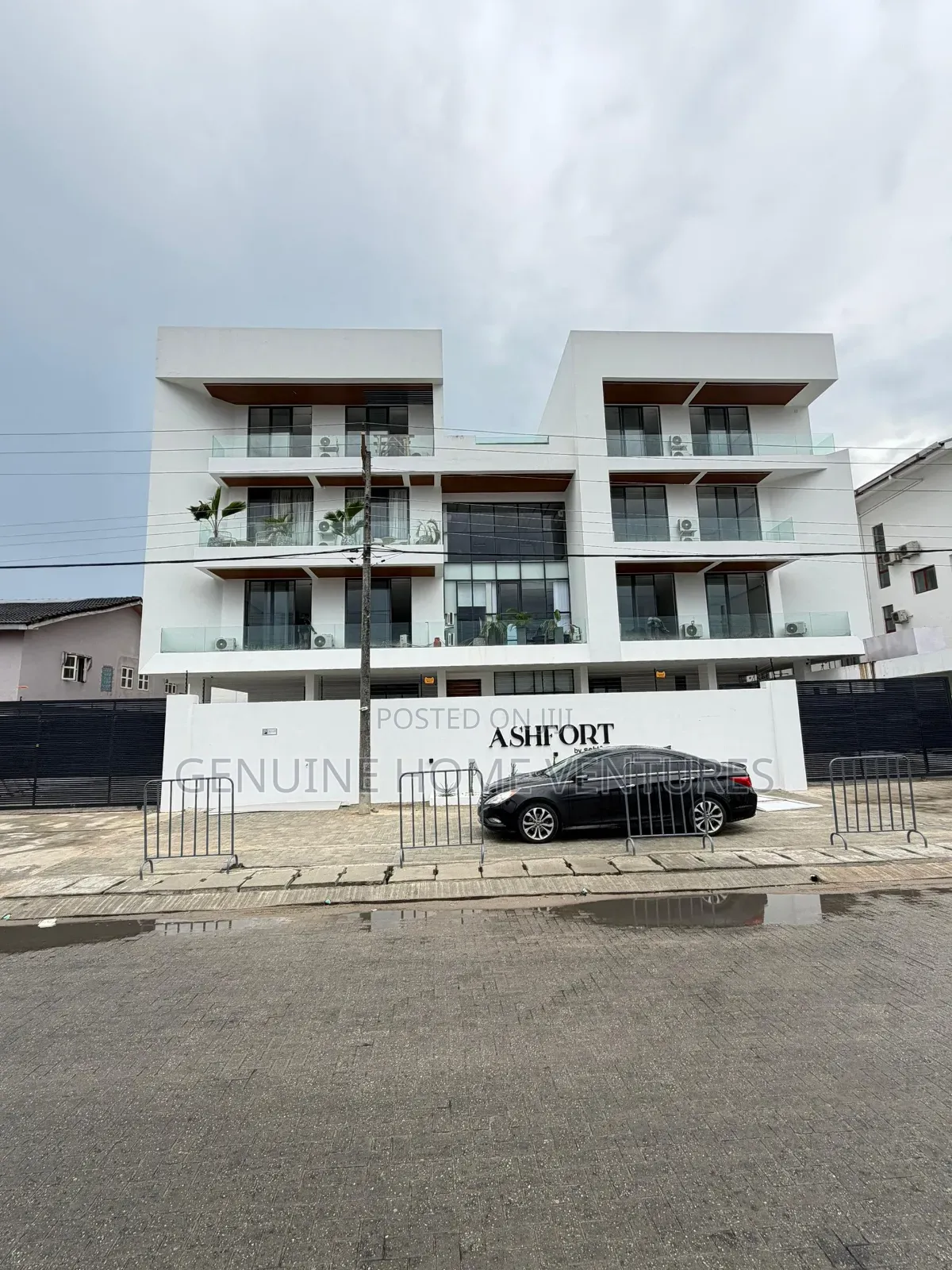 2bdrm Apartment in Lekki Phase One for sale