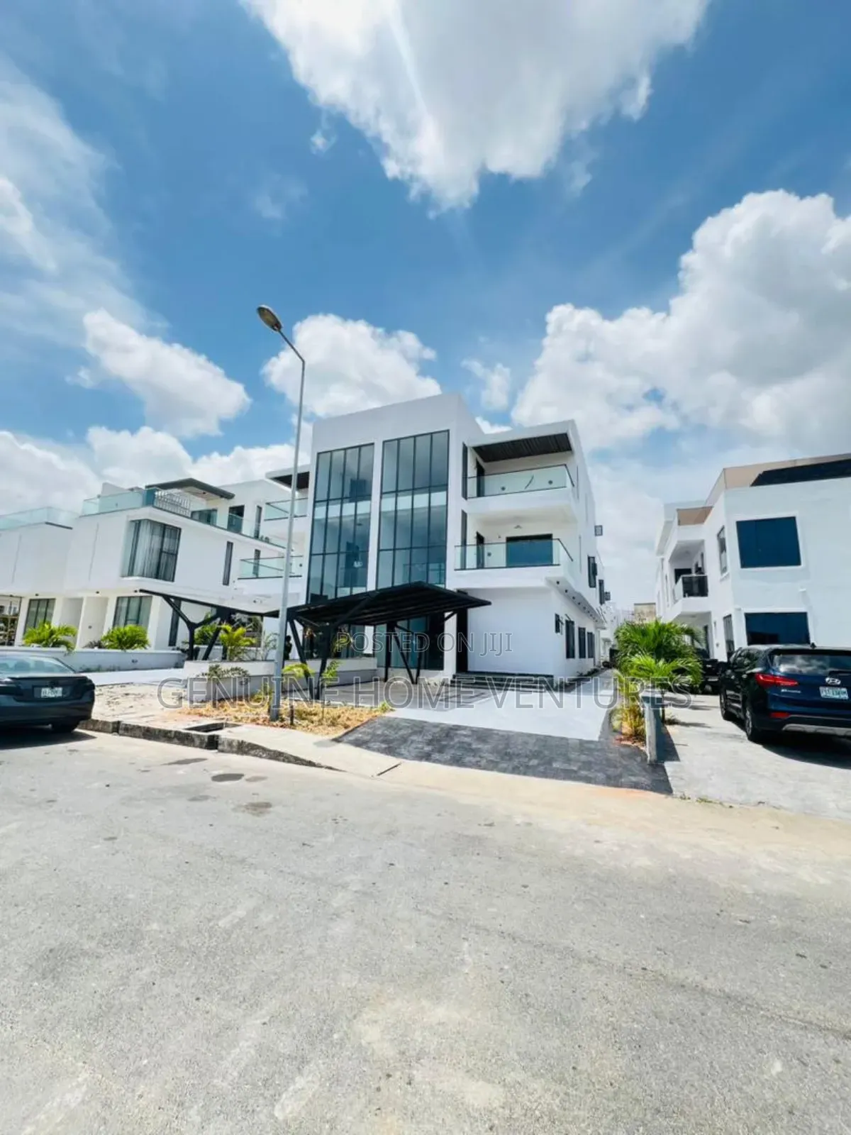 5bdrm Duplex in Ikate Lekki for sale