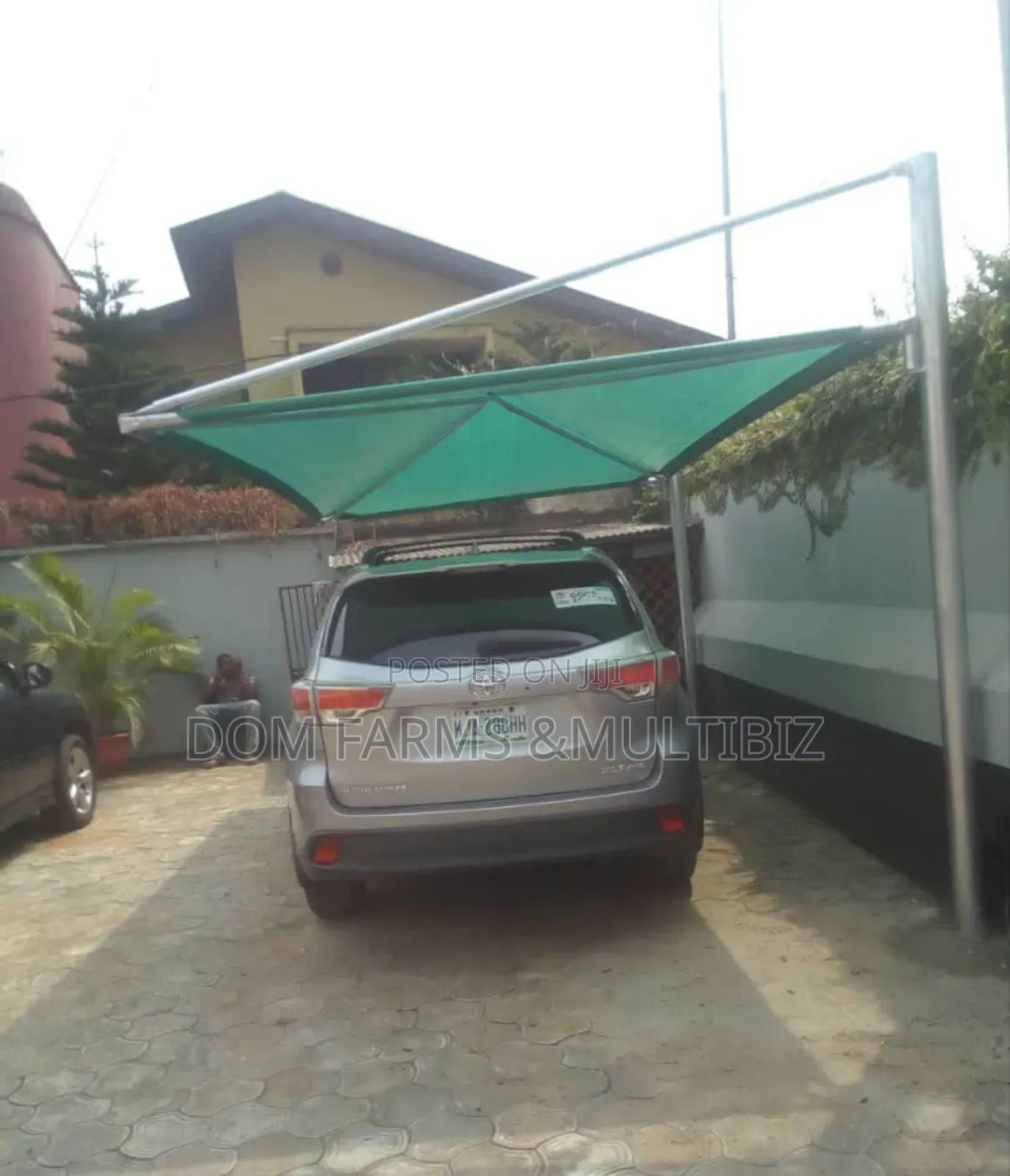 Single Durable Car Canopy – Waterproof Outdoor Car Shelter