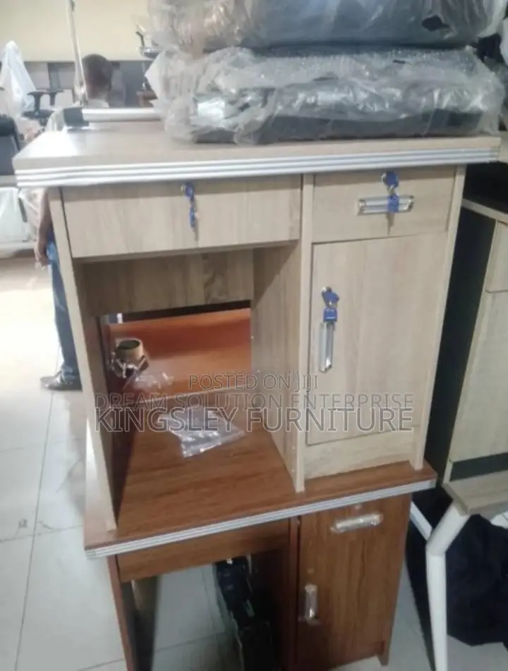 Foreign (2feet) Office Table