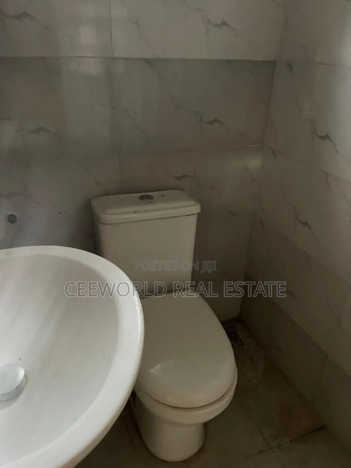Open Plan Office Space Available at Oluyole Main Estate