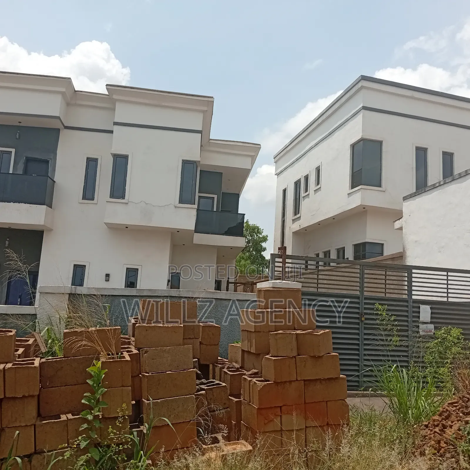 Furnished 4bdrm Duplex in Enugu for sale