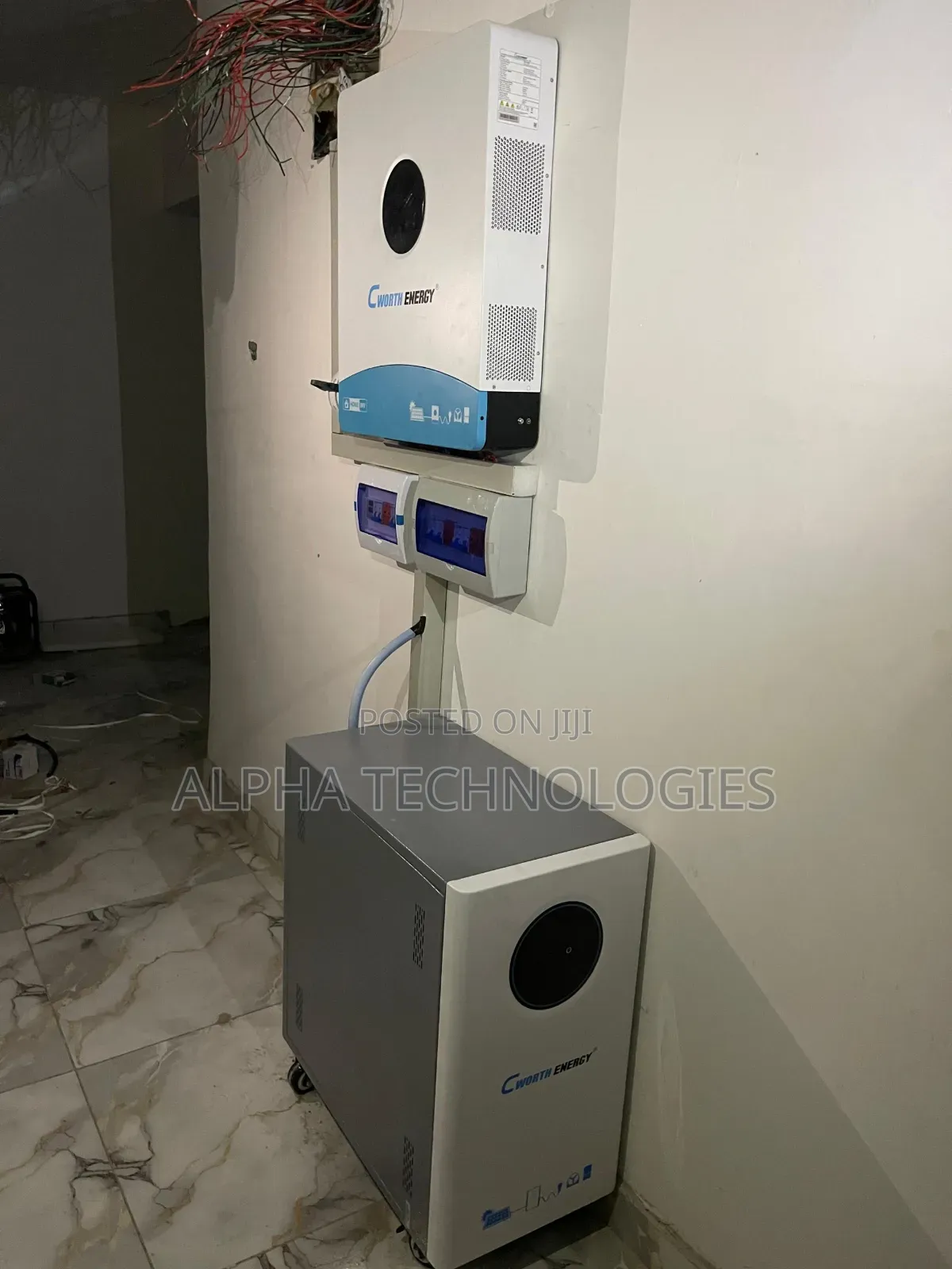 12kva Hybrid Inverter+ 15kwh Battery +650watts Panel X12+ Installation