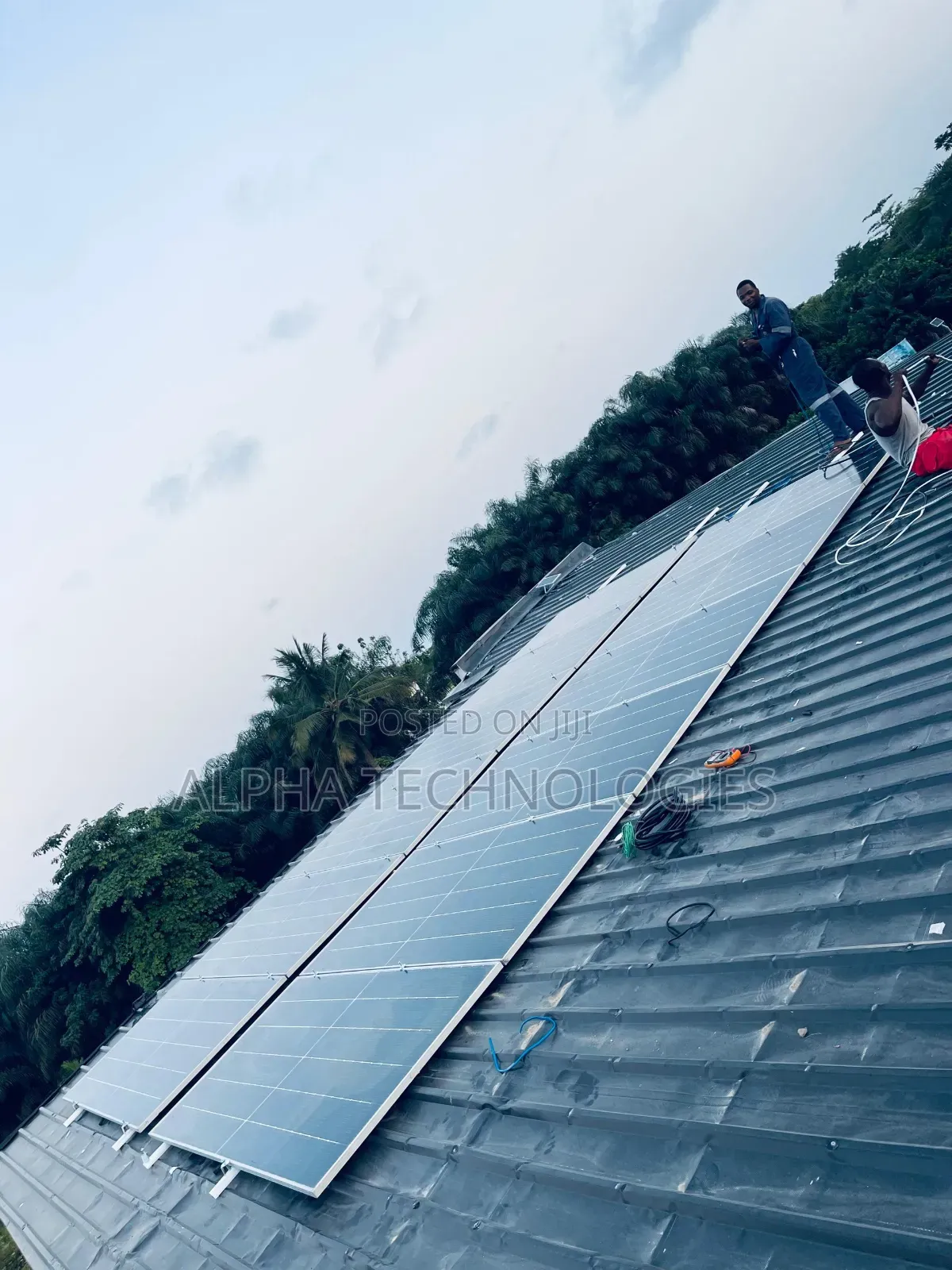 12kva Hybrid Inverter+ 15kwh Battery +650watts Panel X12+ Installation