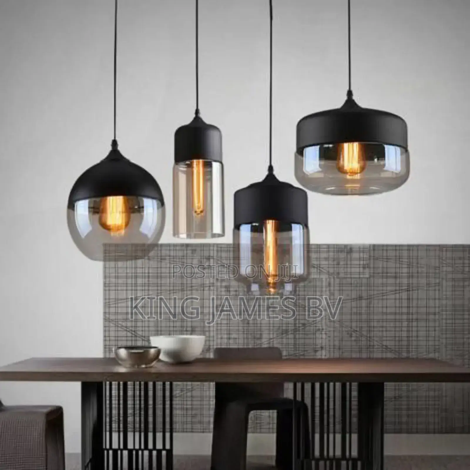 Glass Dropping Pendant Light