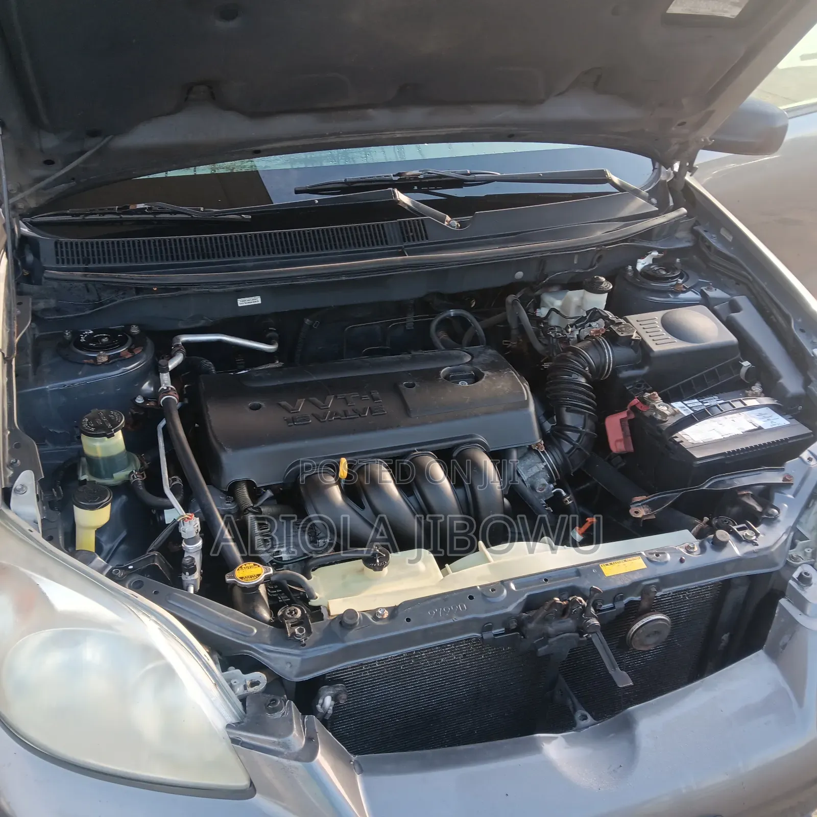 Toyota Matrix XR Hatchback FWD (1.8L 4cyl 4A) 2007 Gray