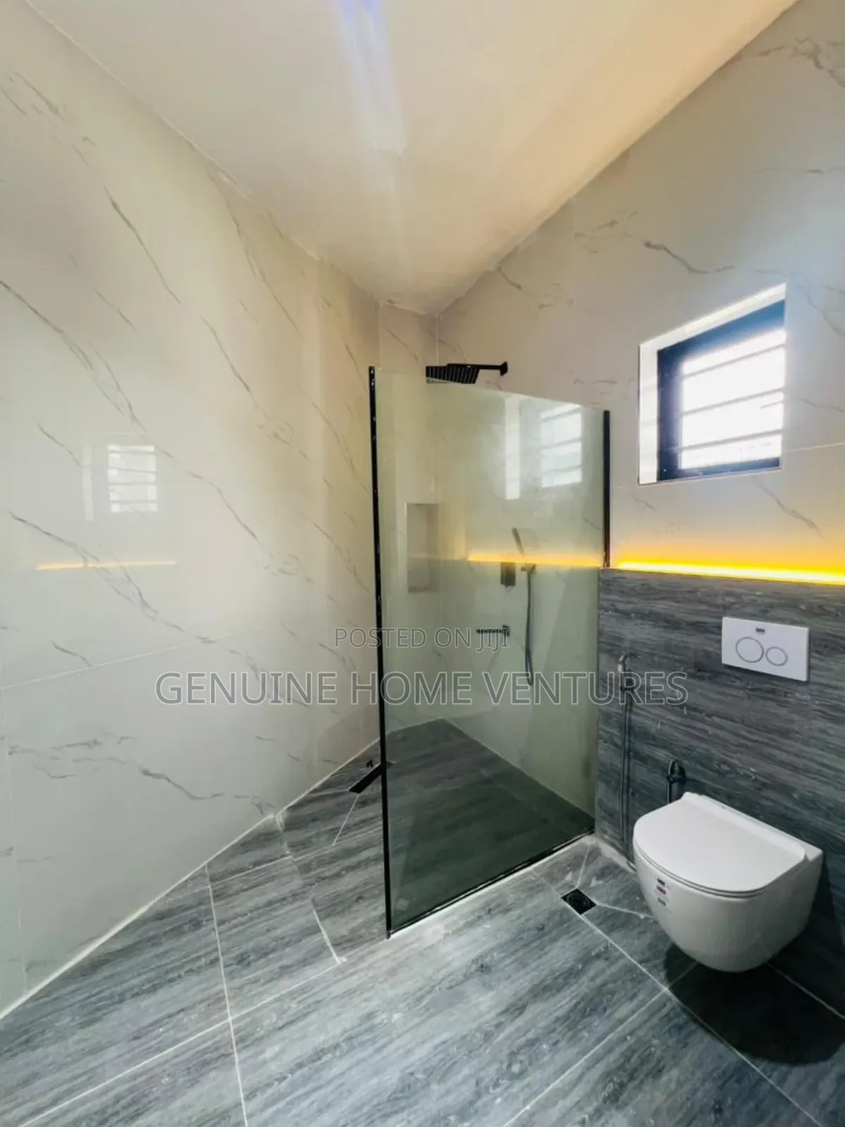 5bdrm Duplex in Ikota for sale