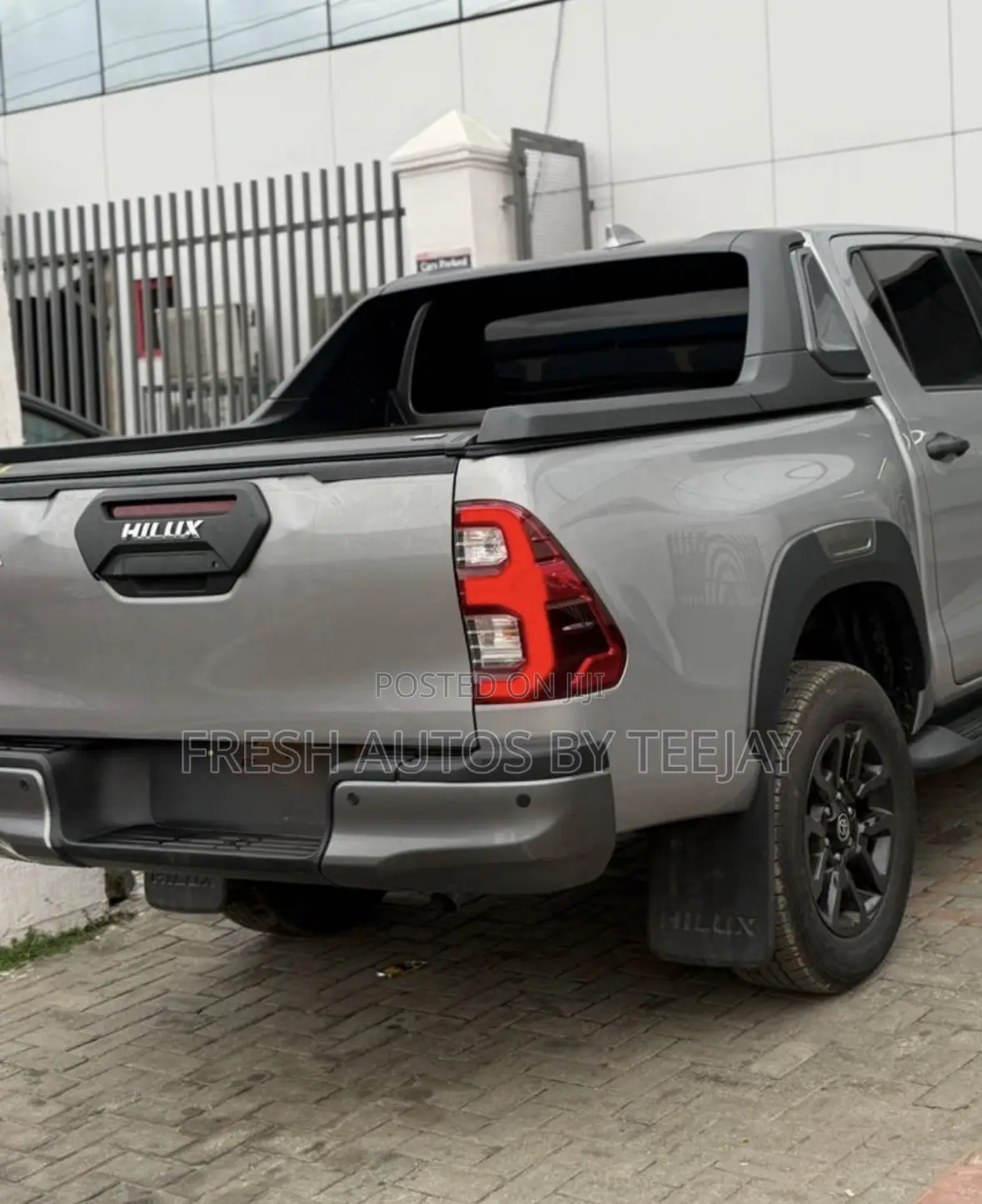 Toyota Hilux 2024 Silver