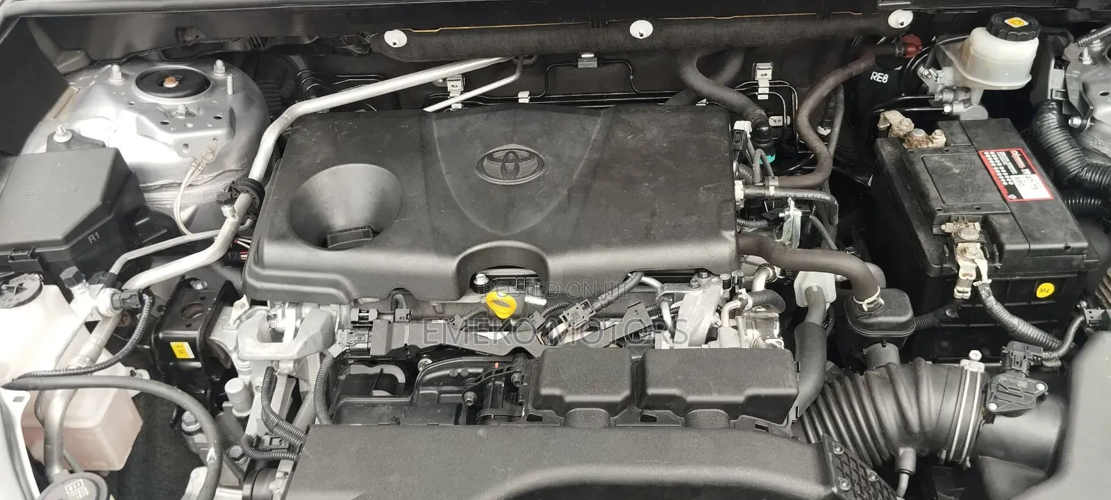 Toyota RAV4 XLE Premium AWD 2019 Silver