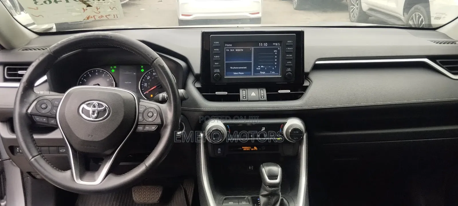 Toyota RAV4 XLE Premium AWD 2019 Silver