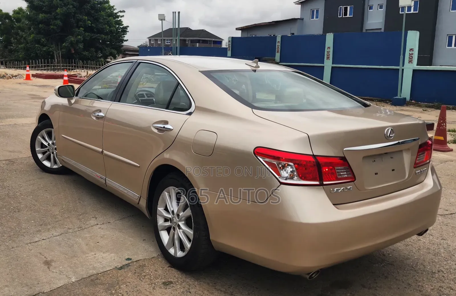 Lexus ES 350 2011 Gold