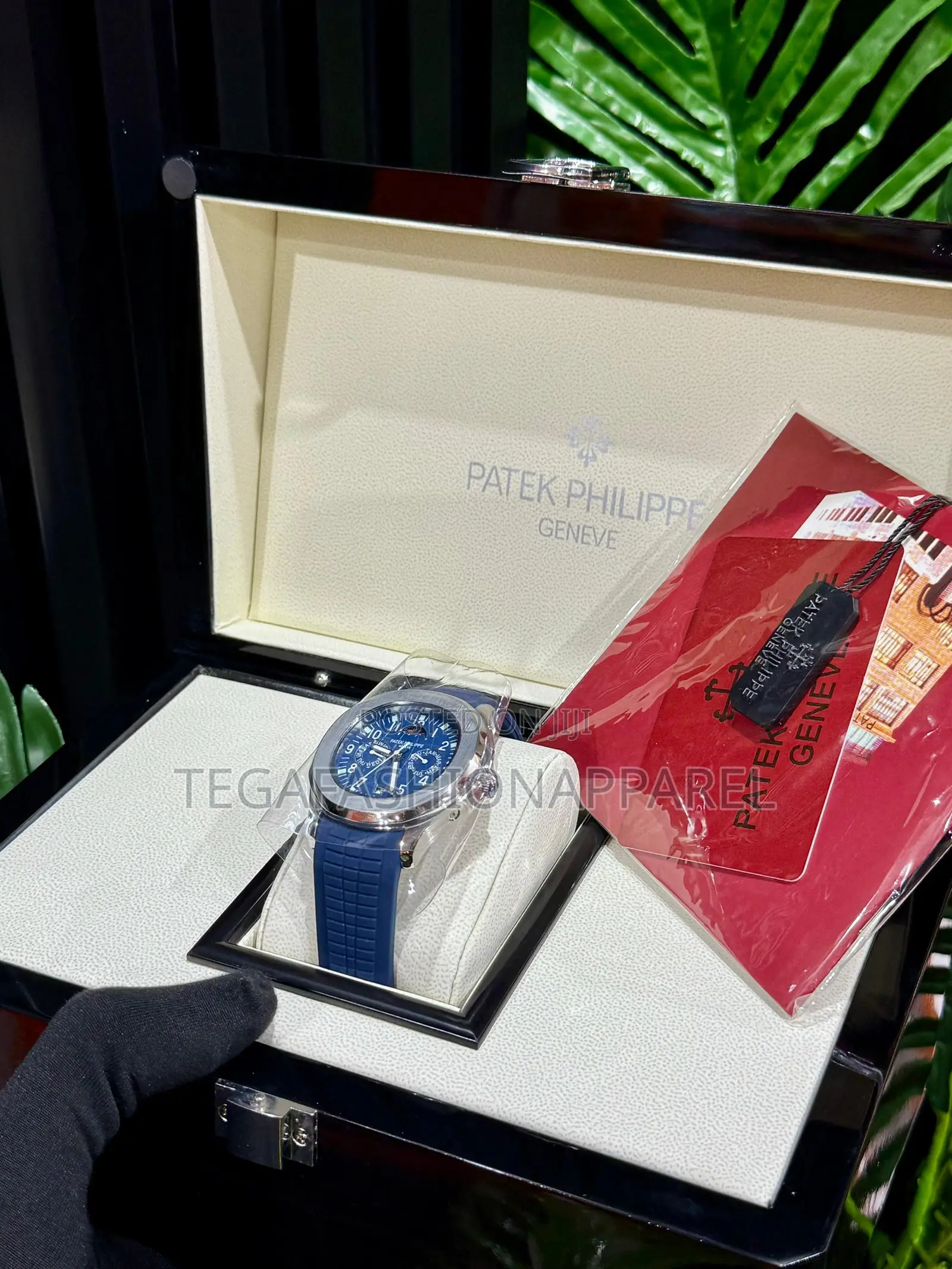 High-Quality Patek Philippe Chronographic Rubber Wristwatch