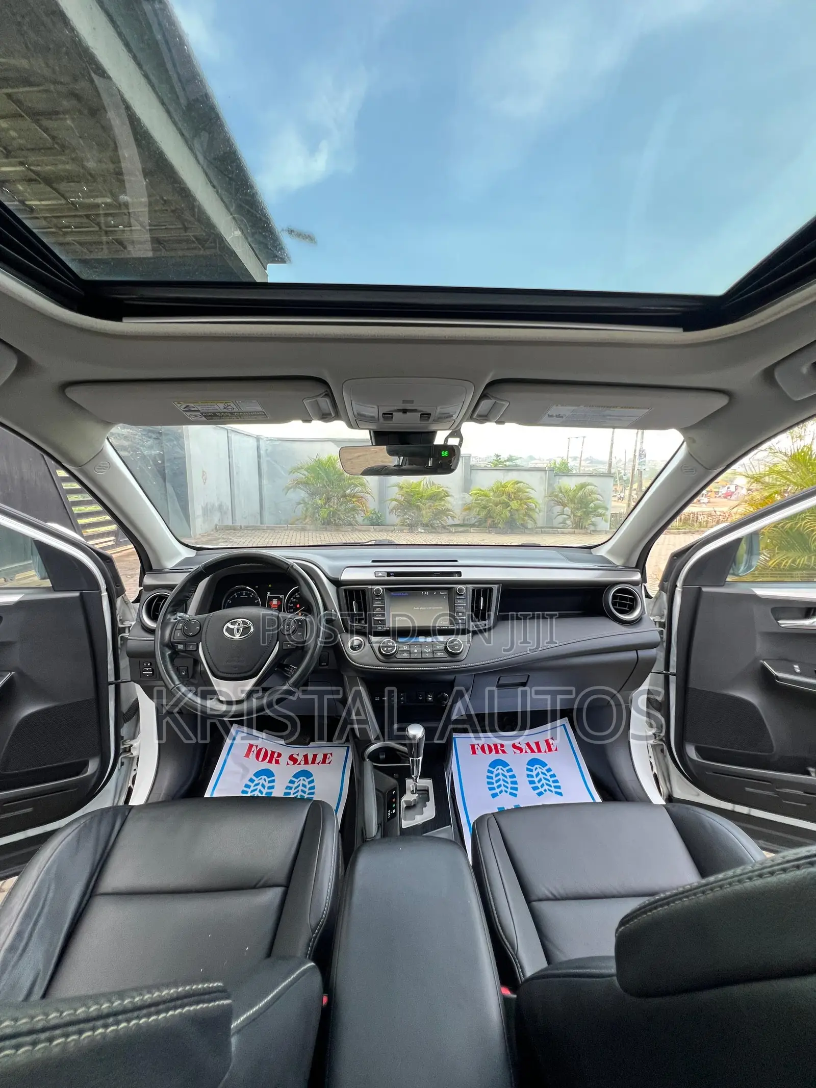 Toyota RAV4 Limited AWD (2.5L 4cyl 6A) 2017 White