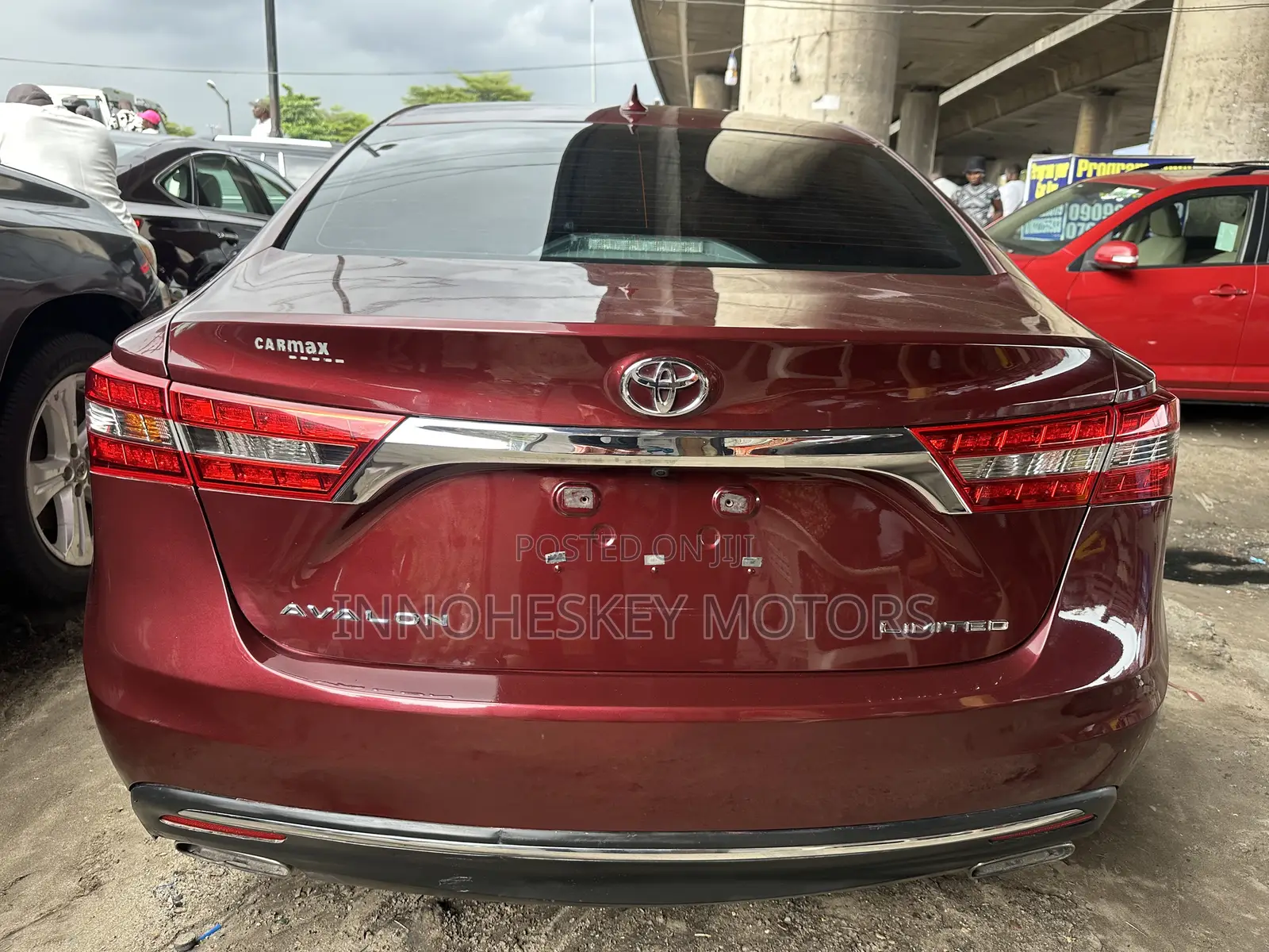 Toyota Avalon Limited FWD Sedan (3.6L 6cyl 6A) 2016 Red