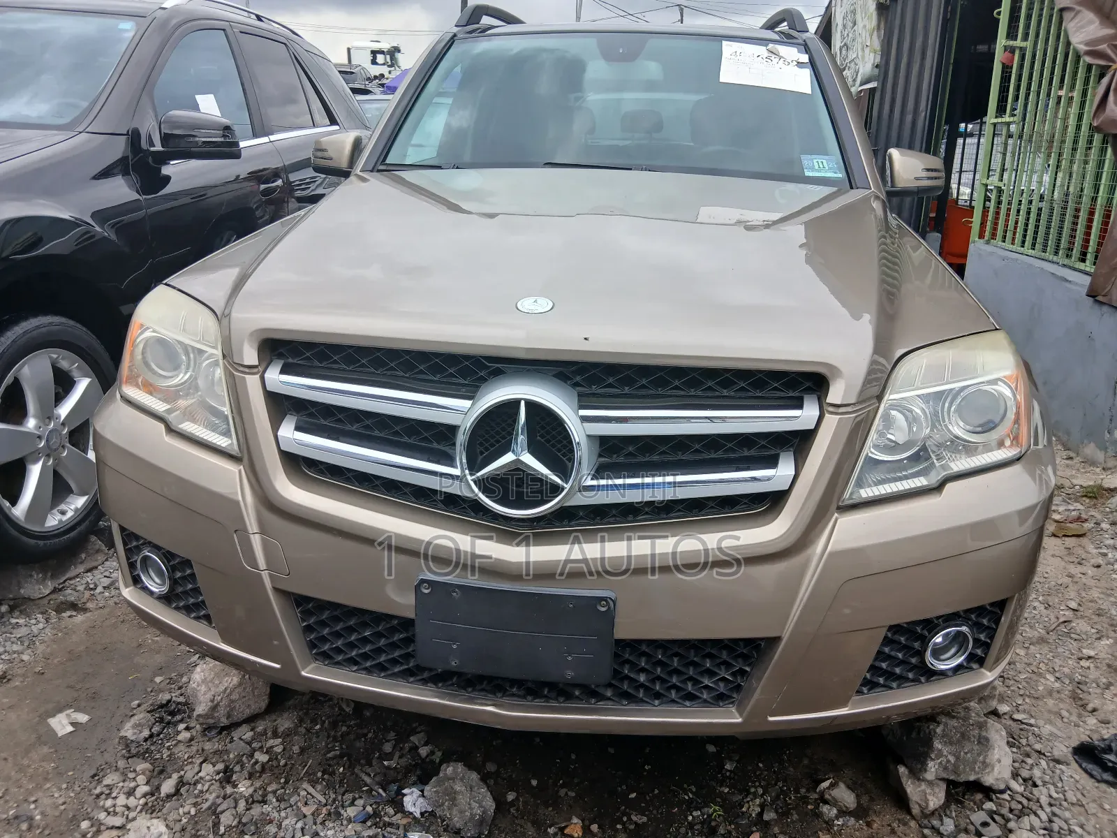 Mercedes-Benz GLK-Class 350 4MATIC 2010 Gold