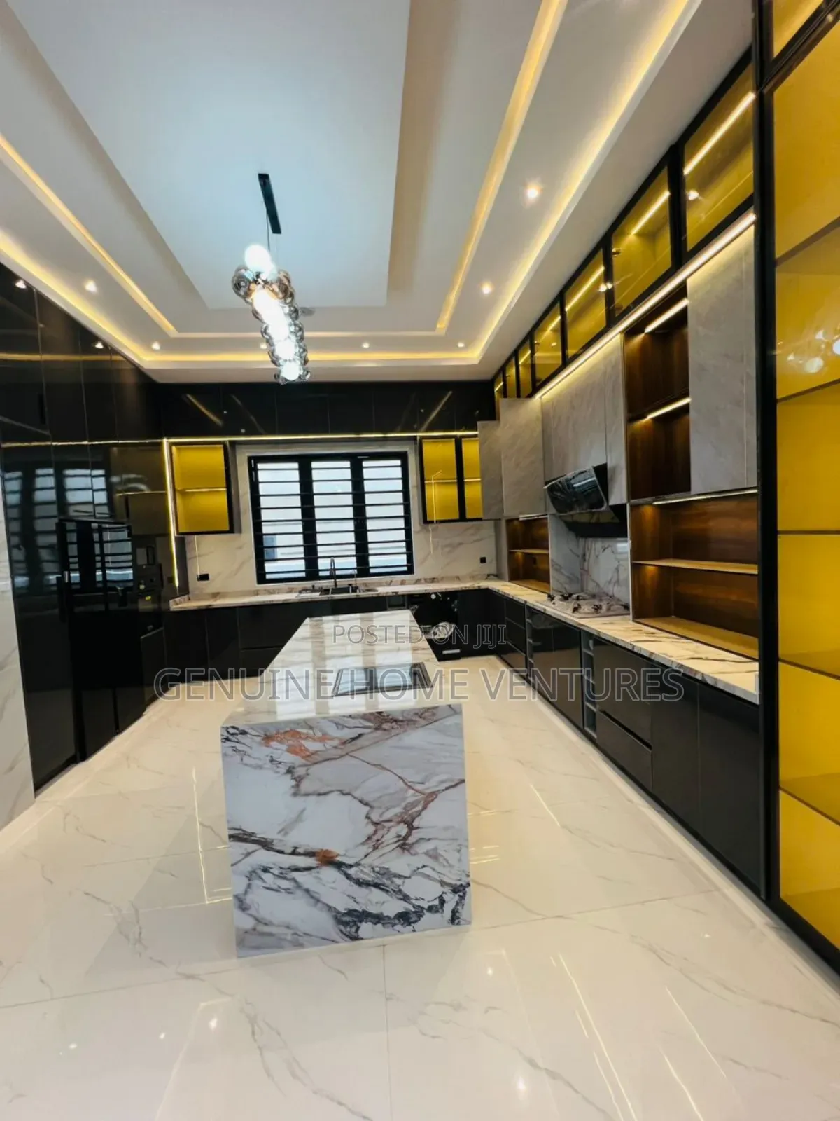 5bdrm Duplex in Ikota for sale