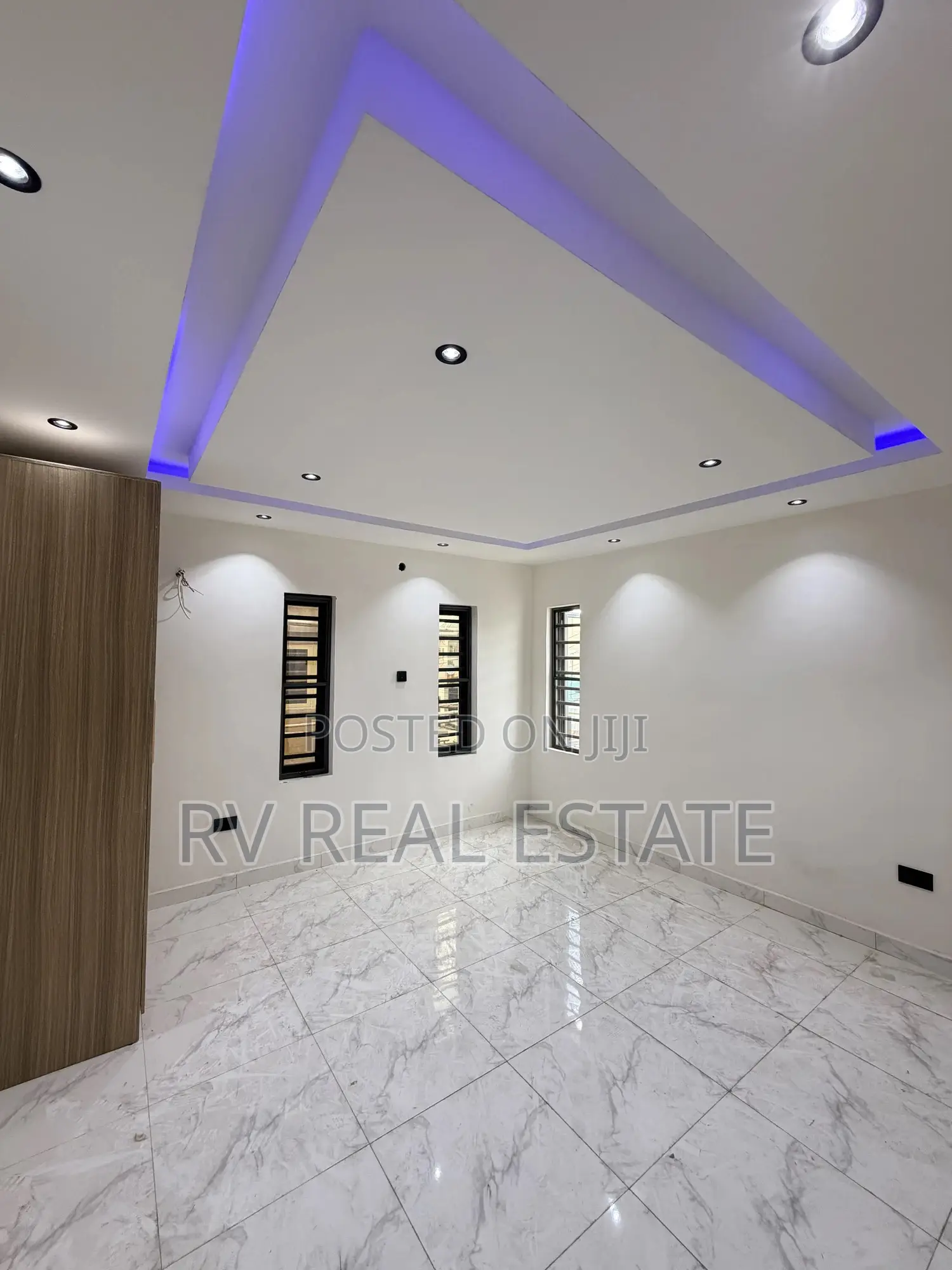 3bdrm Apartment in Gbagada for sale
