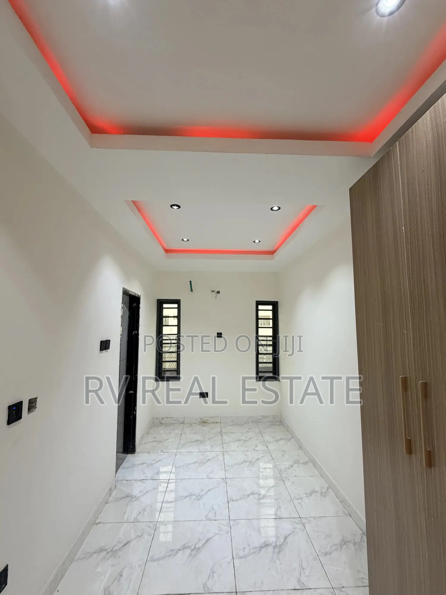 3bdrm Apartment in Gbagada for sale