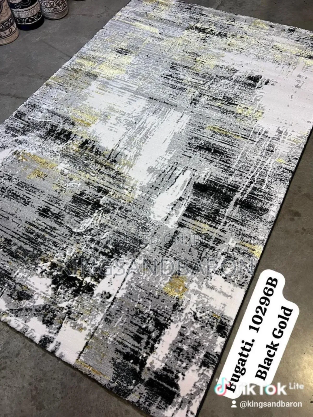 5×7fts Black,Gold Turkey Center Rug