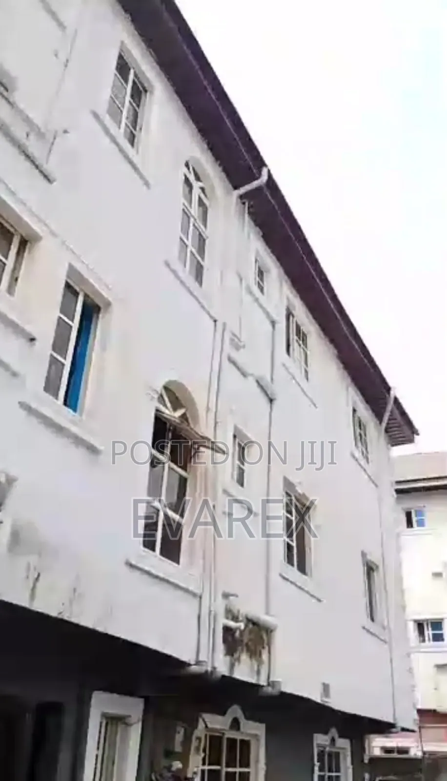 18bdrm Block of Flats in Ojo for sale
