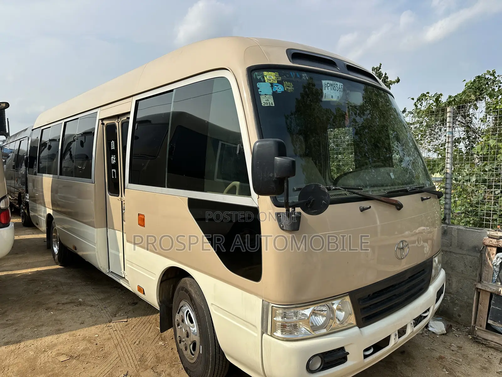Toyota Coaster 2017 Gold
