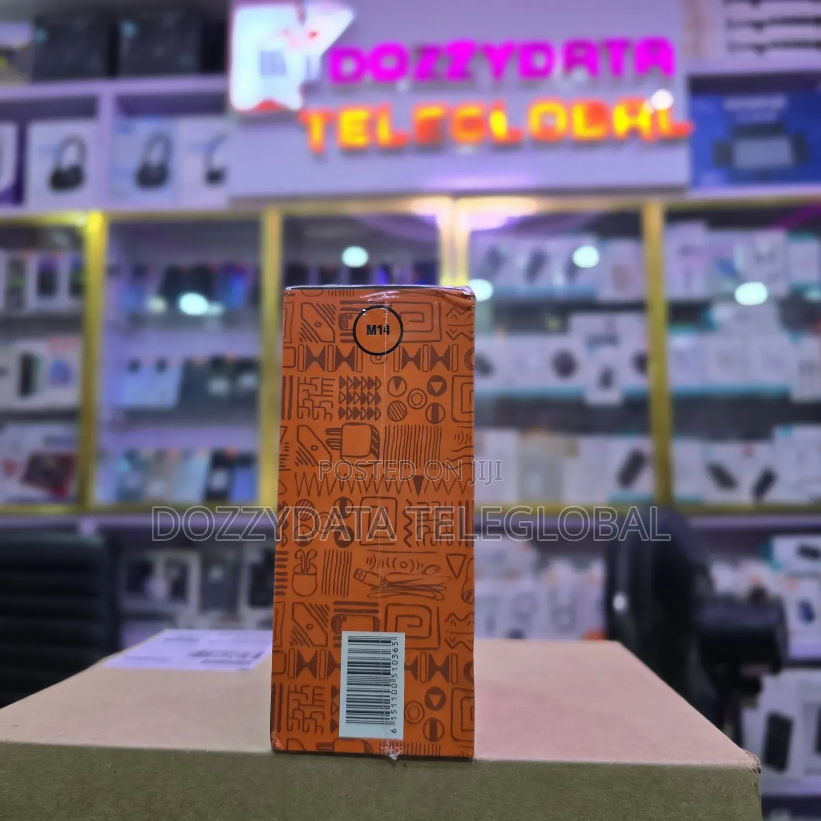 Newage 30000mah M14 65w LCD Powerbank