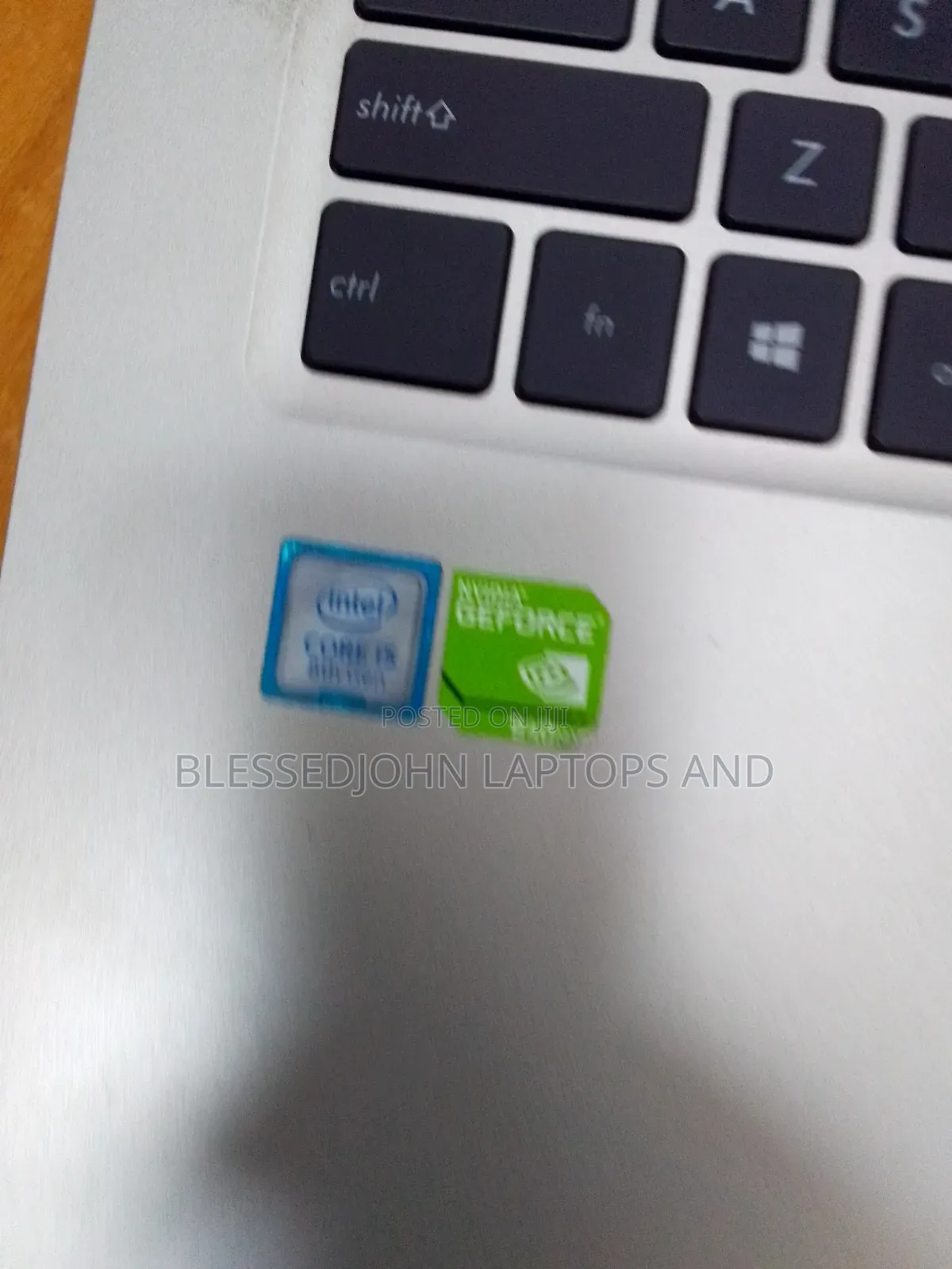 Laptop Asus F82Q 8GB Intel Core i5 HDD 1T