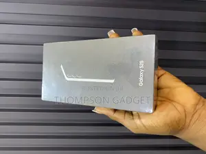New Samsung Galaxy S25 256 GB