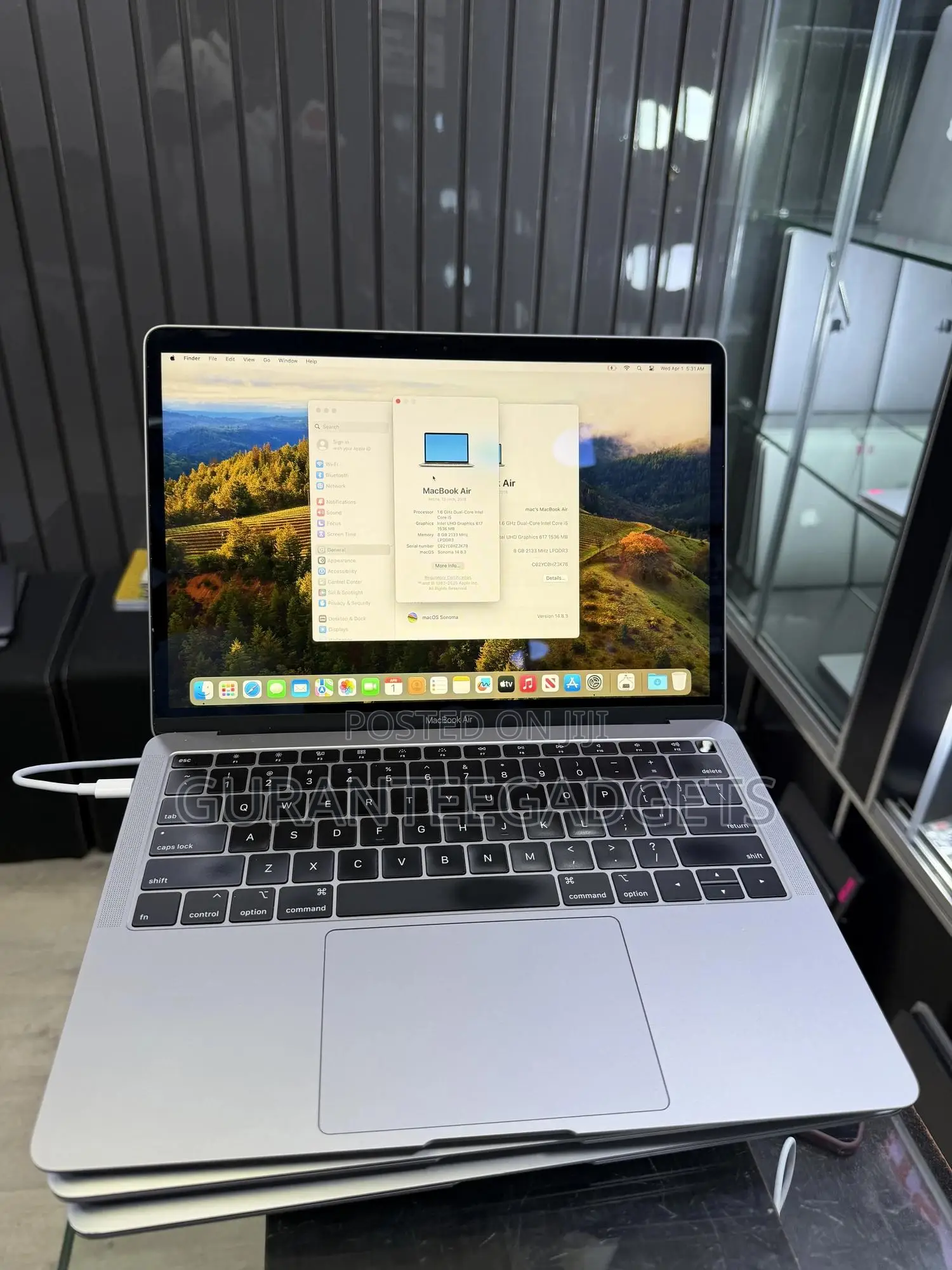 Laptop Apple MacBook Air 2018 8GB Intel Core i5 SSD 256GB