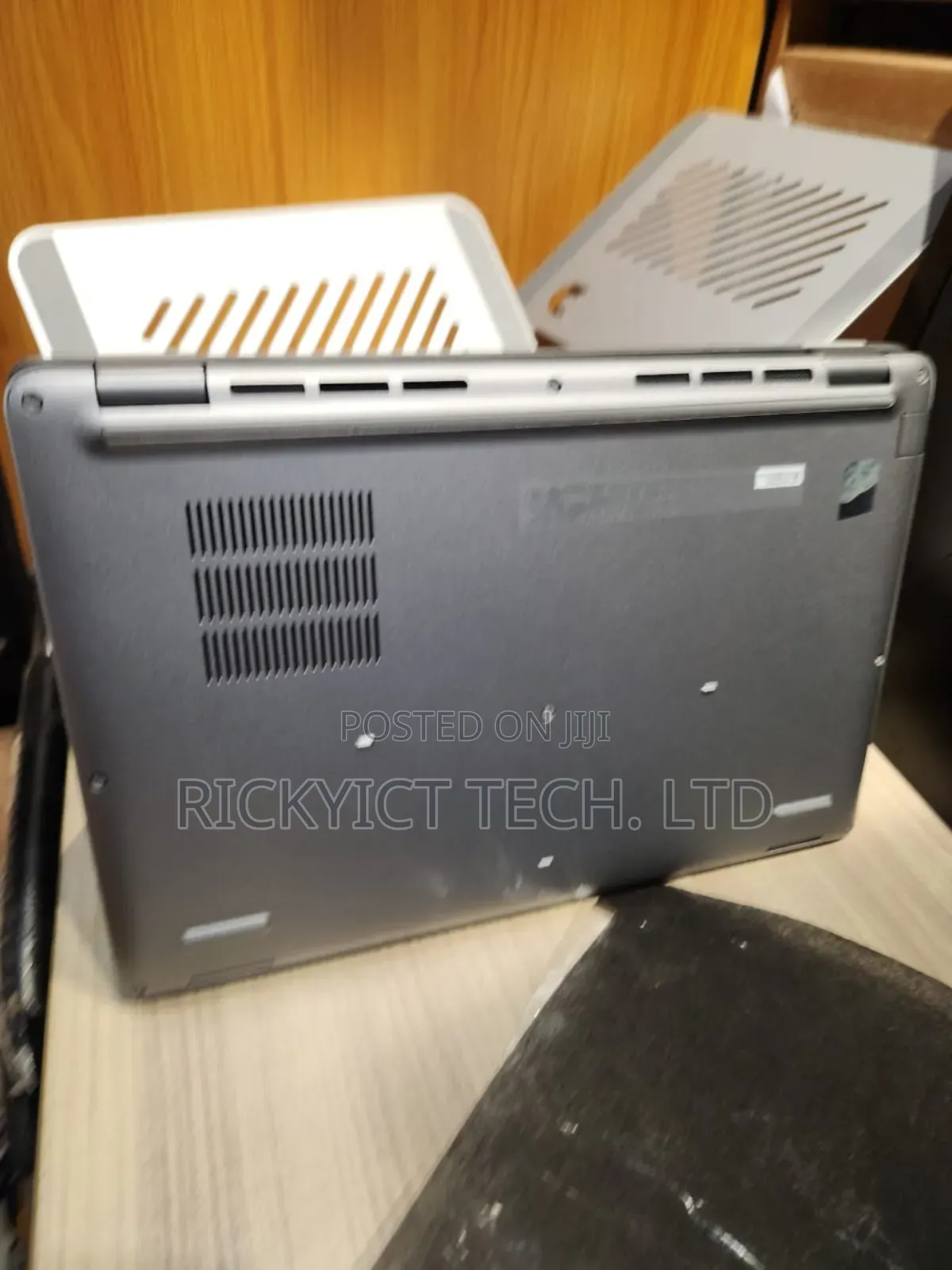 Laptop Dell Latitude 5450 16GB Intel Core Ultra 5 SSD 512GB