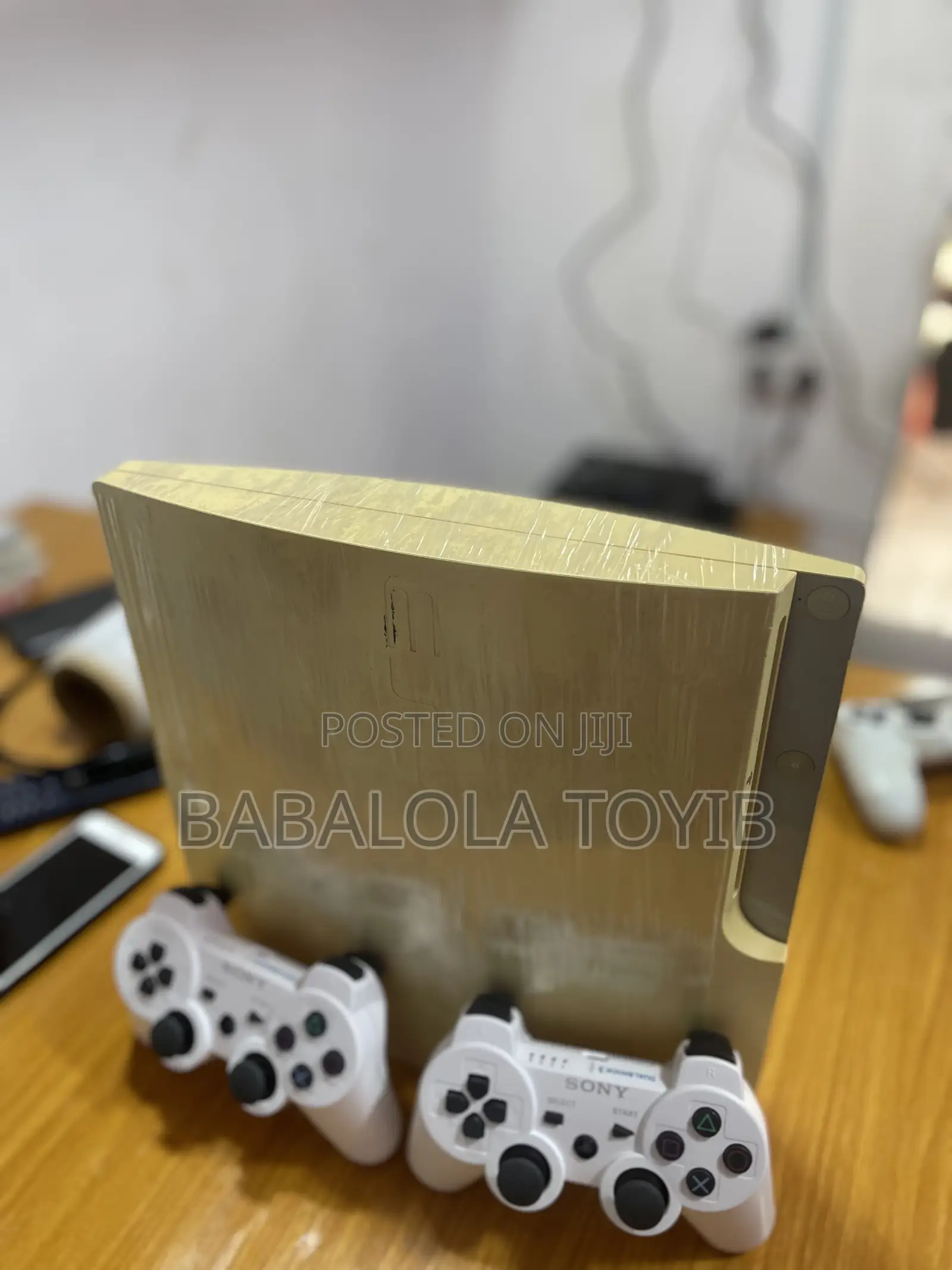 White/Black Ps3 Slim 2 Controllers