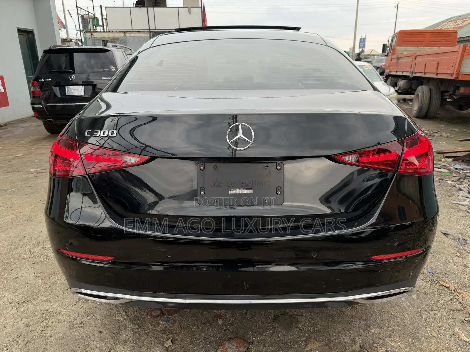 Mercedes-Benz C300 2023 Black