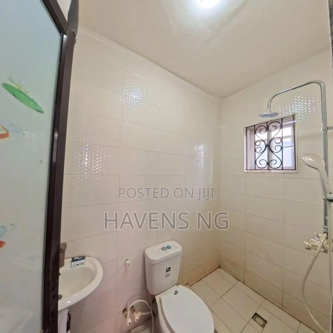 5bdrm Bungalow in Abeokuta South for sale