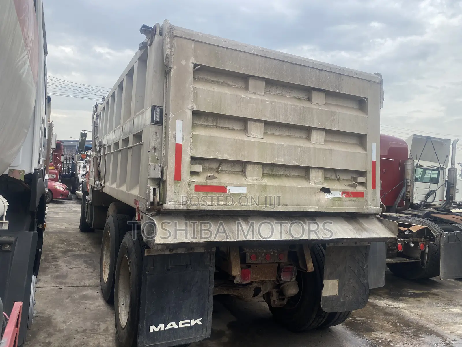 Mark Dump Truck Injector