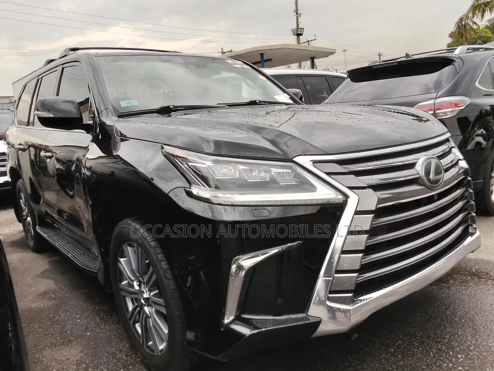 Lexus LX 570 AWD 2016 Black