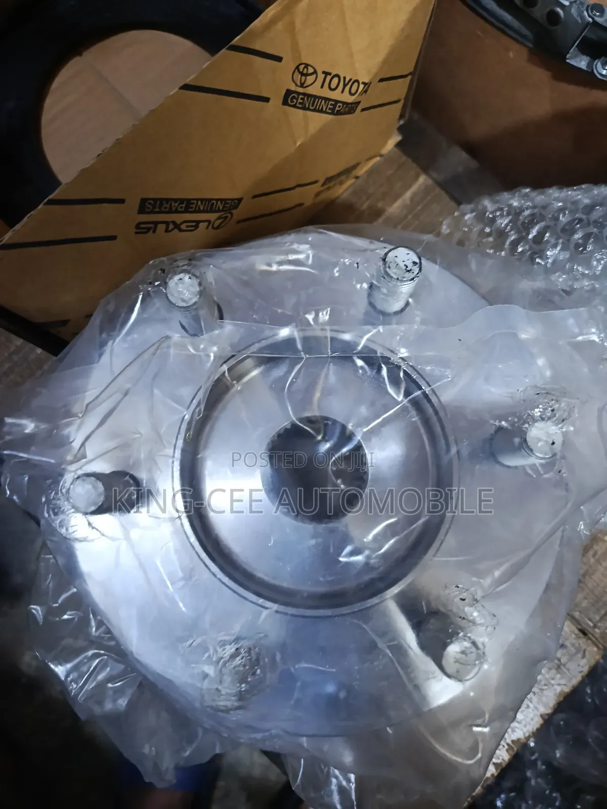 Front Hub Lx600, Landcruiser 2022-2025