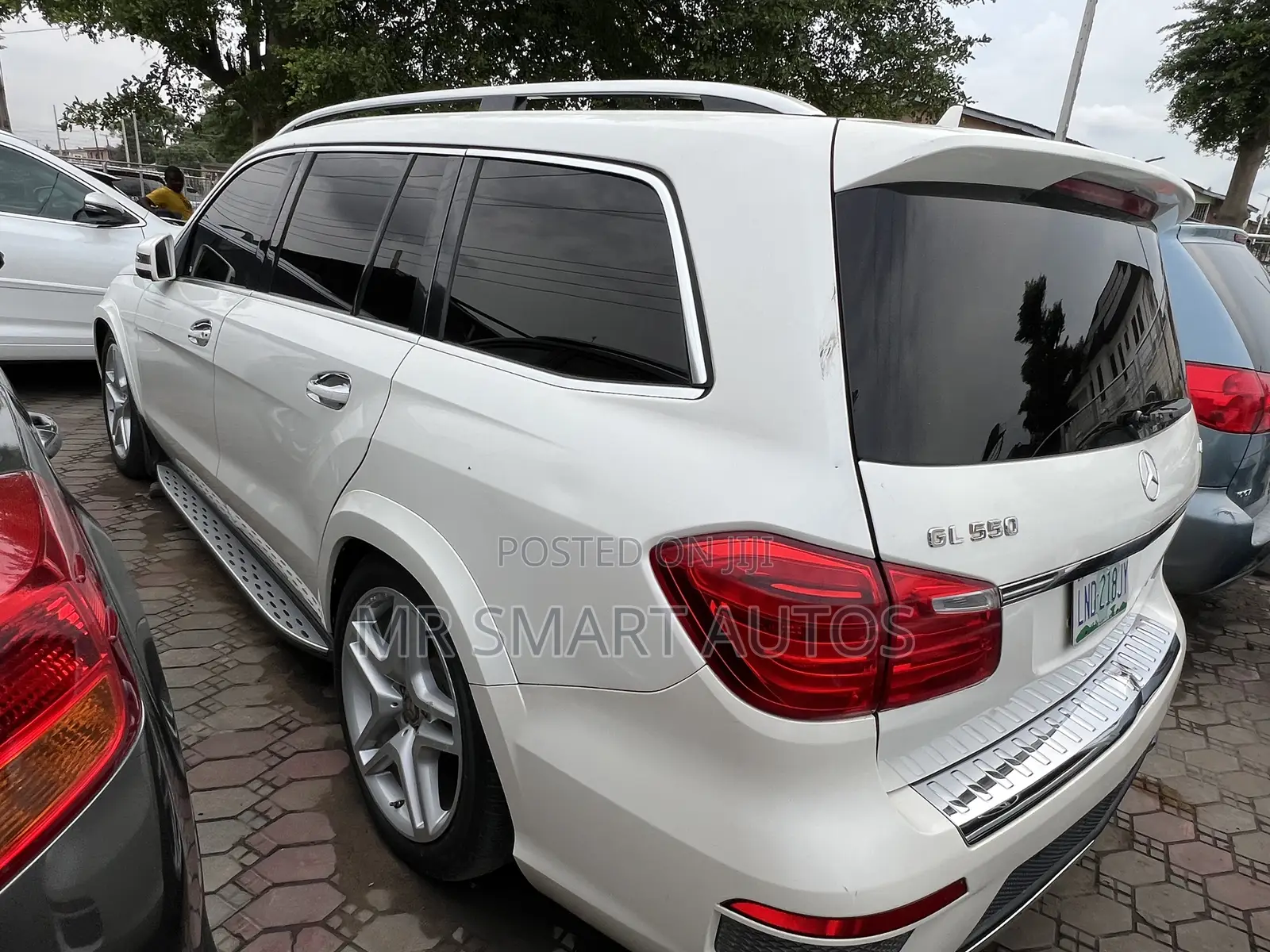 Mercedes-Benz GL-Class GL 550 2013 White