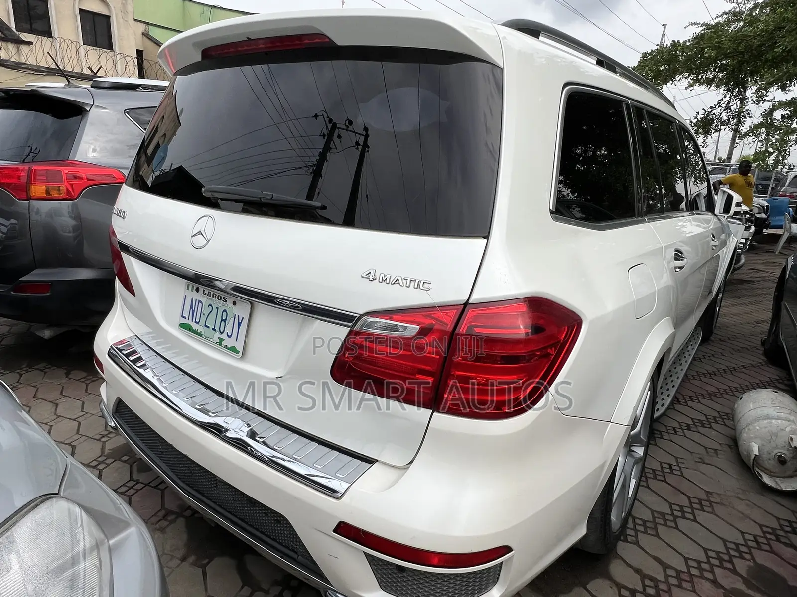 Mercedes-Benz GL-Class GL 550 2013 White