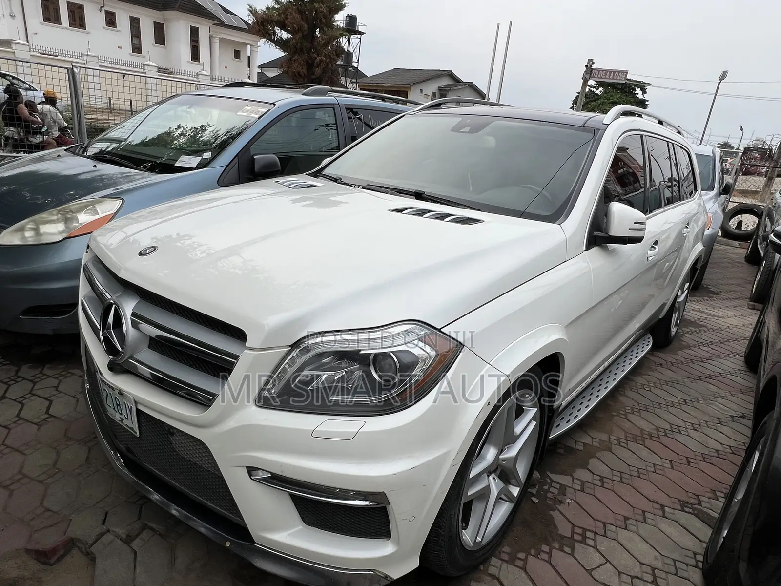 Mercedes-Benz GL-Class GL 550 2013 White