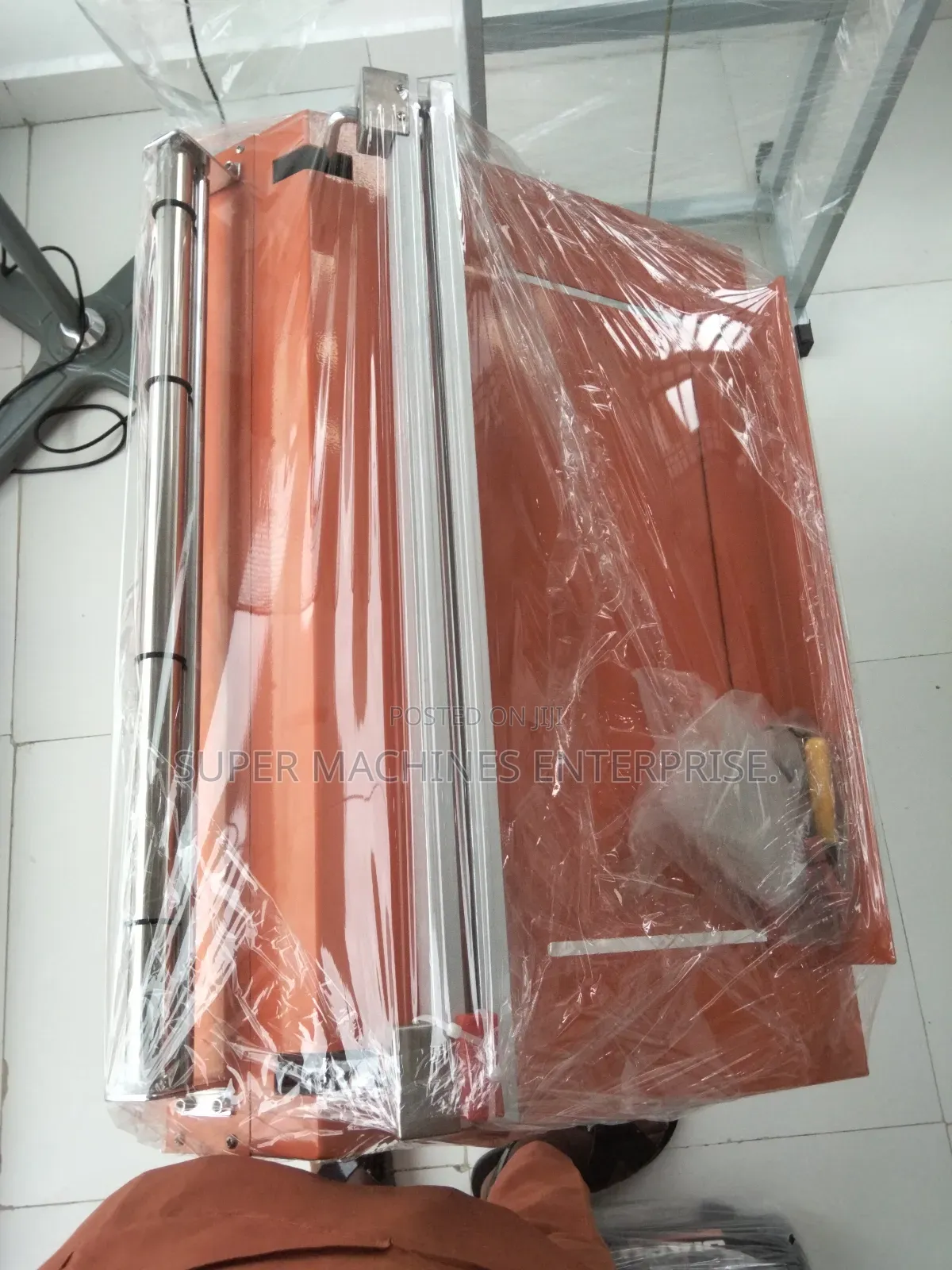 Pedal Sealing Machine With Cutter