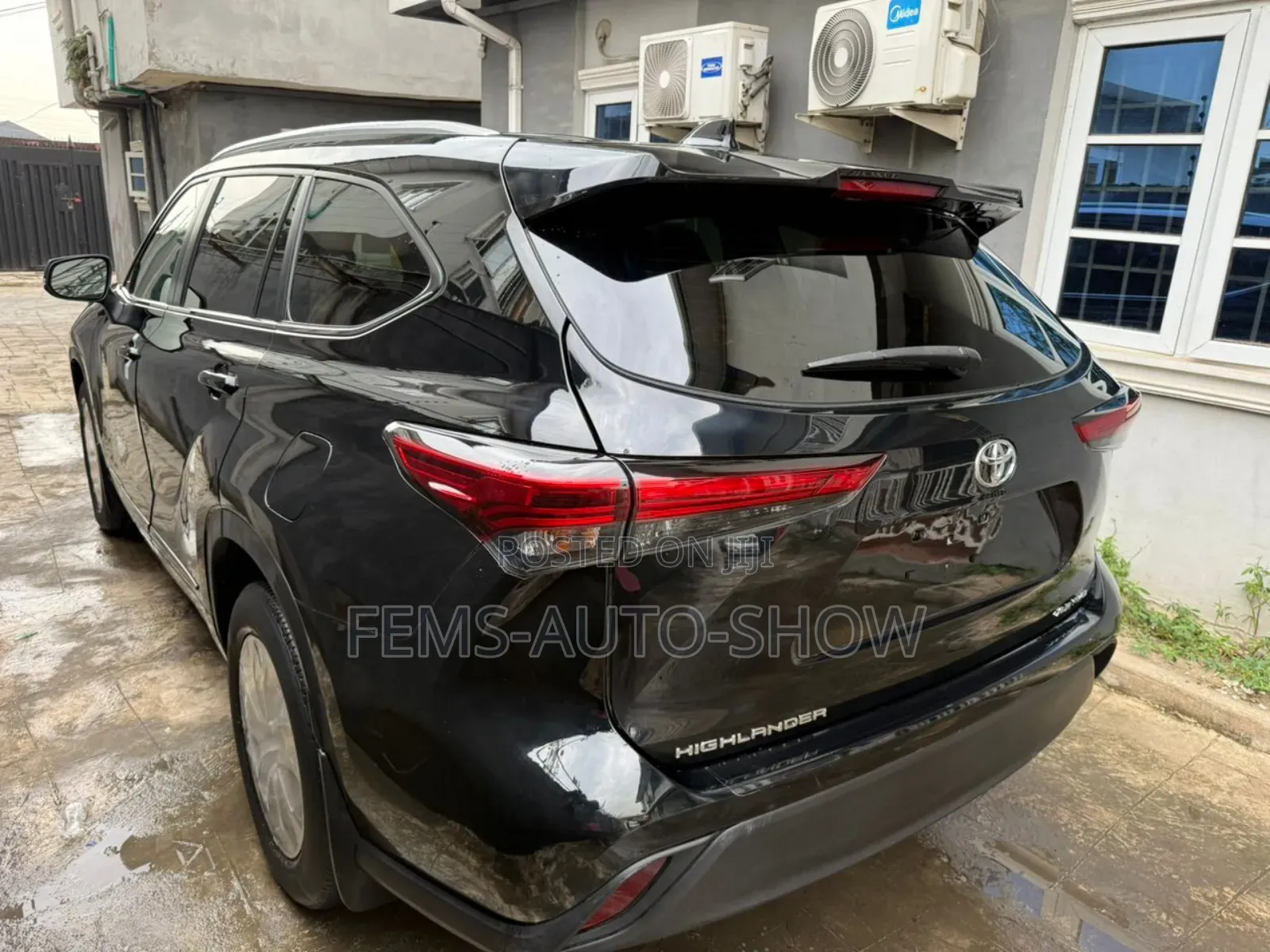 Toyota Highlander XLE AWD 2024 Black